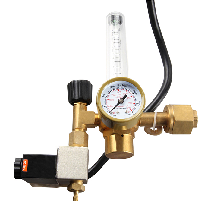 Регулатор на налягането на CO2