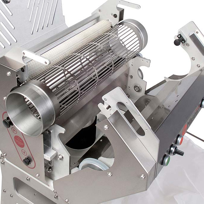 Тример MT Tumbler 200